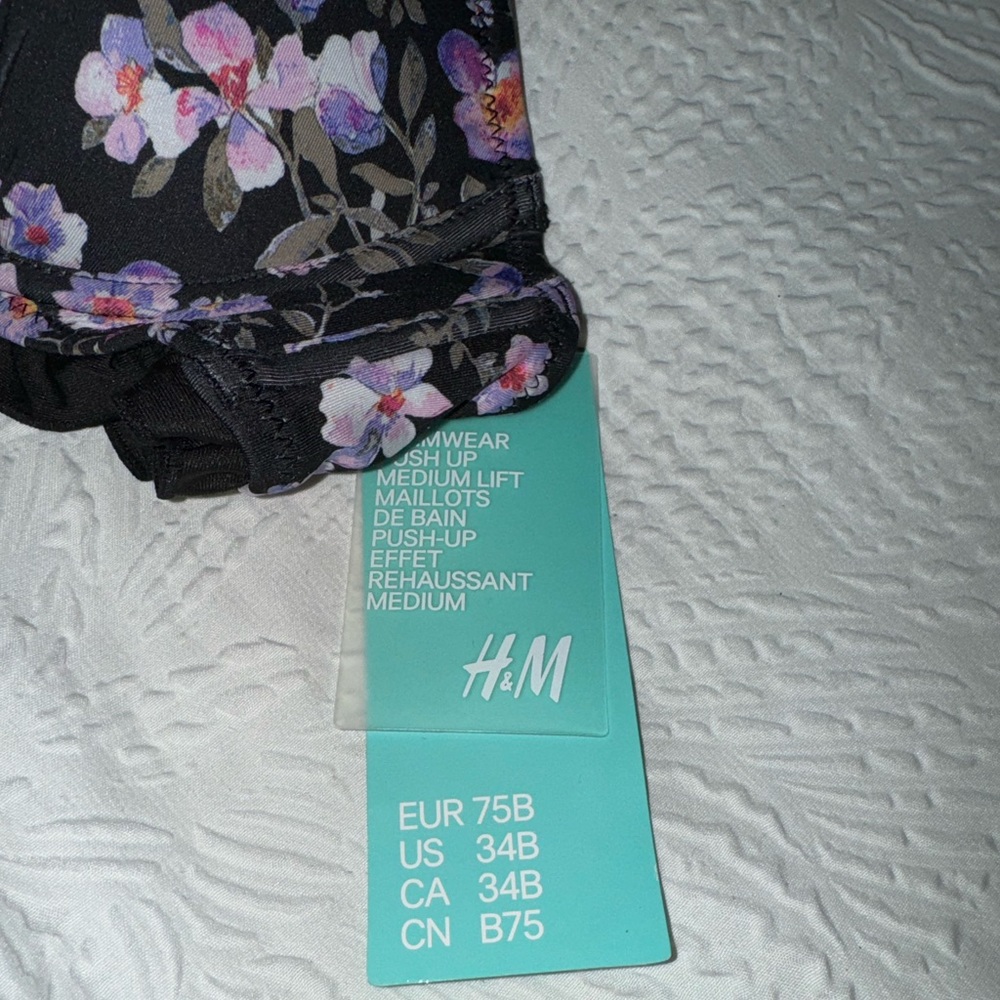 H&M Swimsuit - Picture 3 of 3